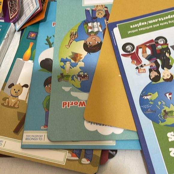 Little Passports lot - Picture 6 of 10